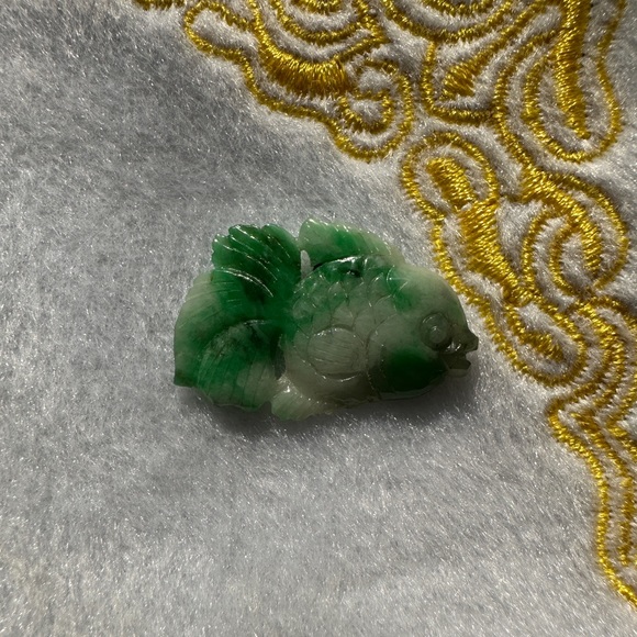 Natural Myanmar Jadeite Jade fish - Picture 3 of 7
